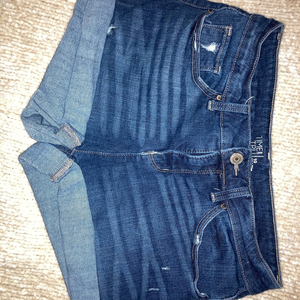 Time and Tru High Rise 10 shorts